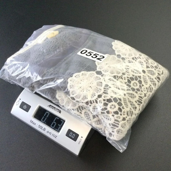 Meadow Rue Womens Gray Cream Knit Crochet Round Neck 3/4 Sleeve Top Size Medium - Picture 9 of 10